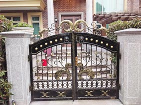 花木路铁艺大门